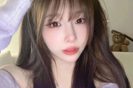 3大瓜！阿雅抄袭赵樱子当三当红小花交往多个老男星 个个离谱