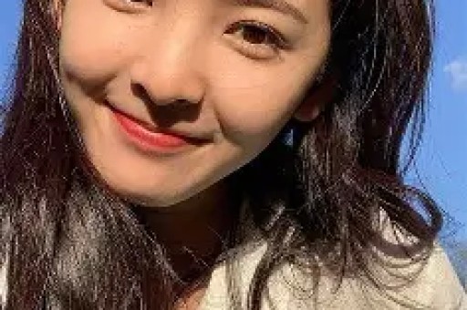 从高校网红到诚信翻车：“鹅腿阿姨”真假腿风波引发全网热议